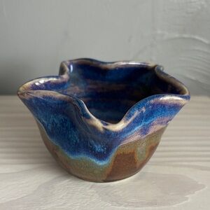 Studio Pottery Blue and Brown Pinch‎ Pottery Trinket Dish/Bowl